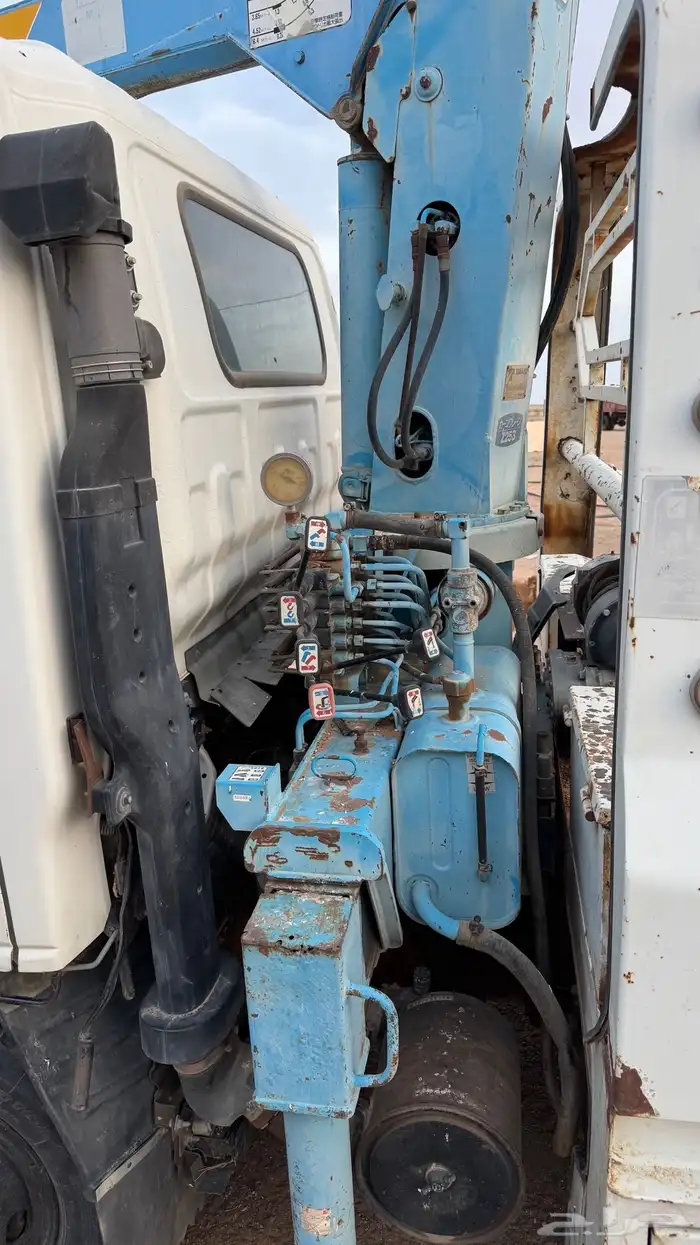 شد سطحة للبيع مع كرين 2.5 طن 6