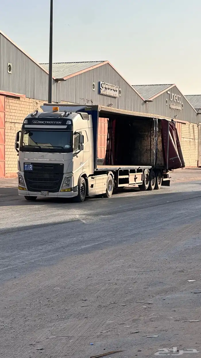 كل الحراج خدمات توصيل  نقل عفش داخل وخارج الرياض 0