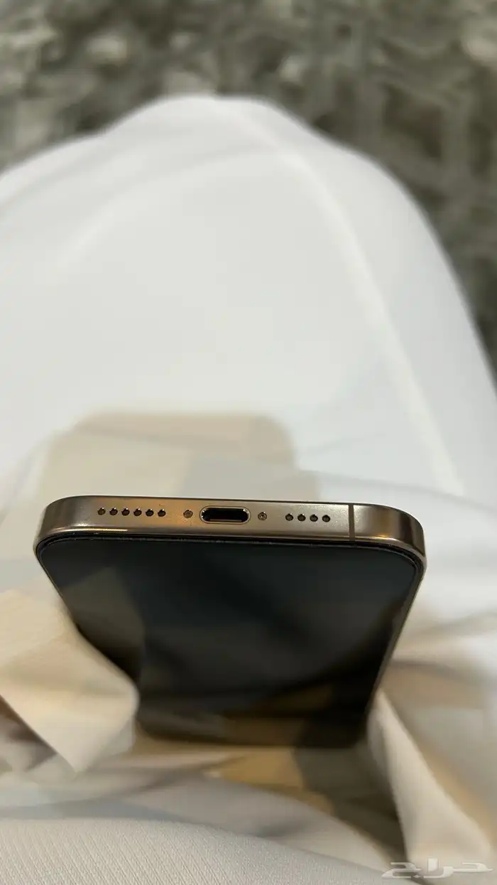 ايفون 16 برو ماكس 256GB للبيع 4