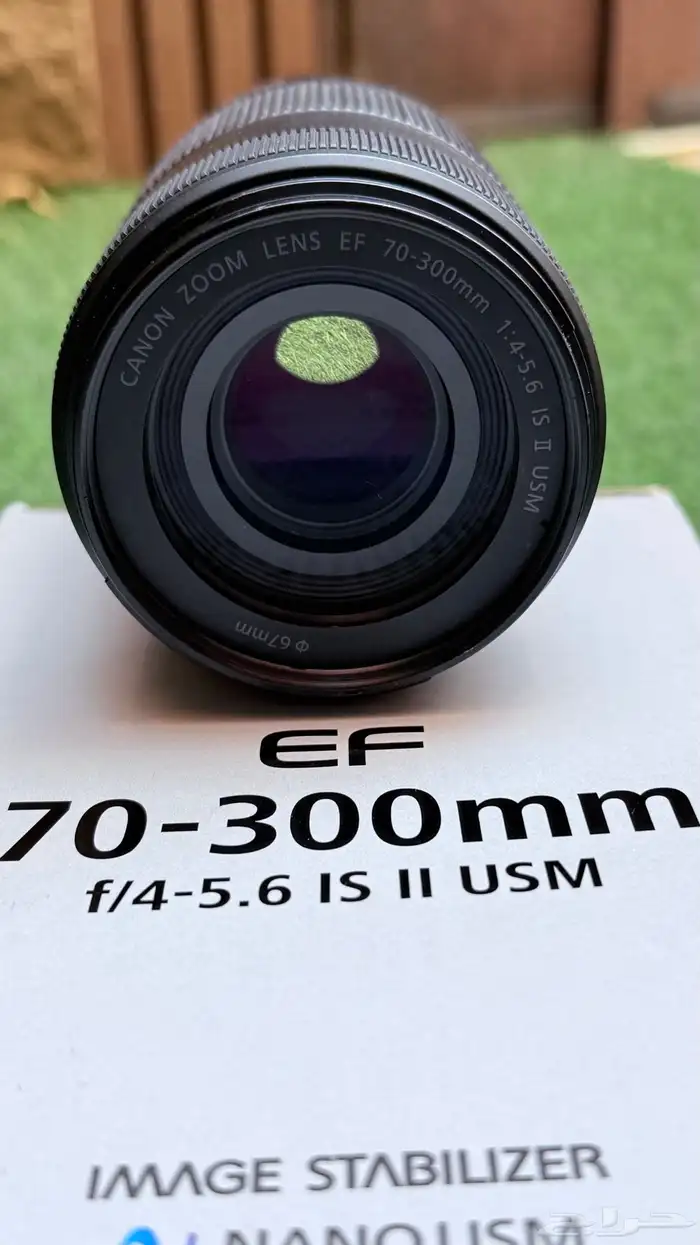 للبيع عدسة كانون EF 70-300 شبه جديدة وبالكرتون 10