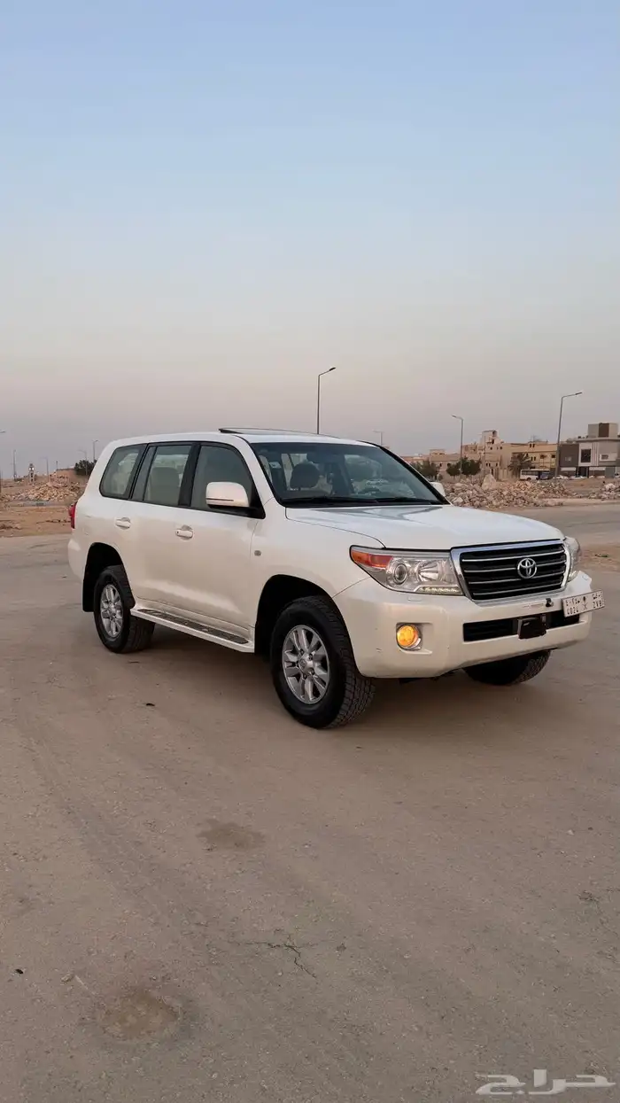 جيب لاندكروزر جي اكس ار 4