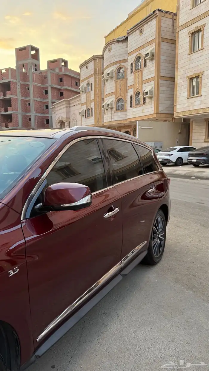 انفينيتي QX60 7