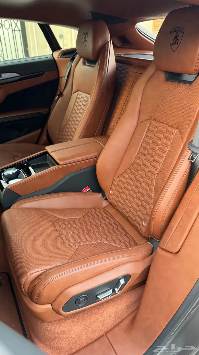 لامبورجيني اورس Lamborghini Urus 7