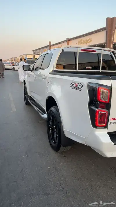 للبيع ايسوزو ديماكس GT فل كامل 2024 index