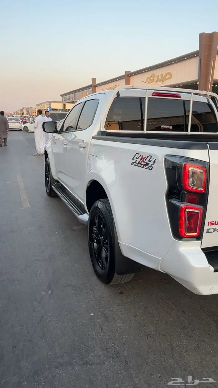 للبيع ايسوزو ديماكس GT فل كامل 2024 4
