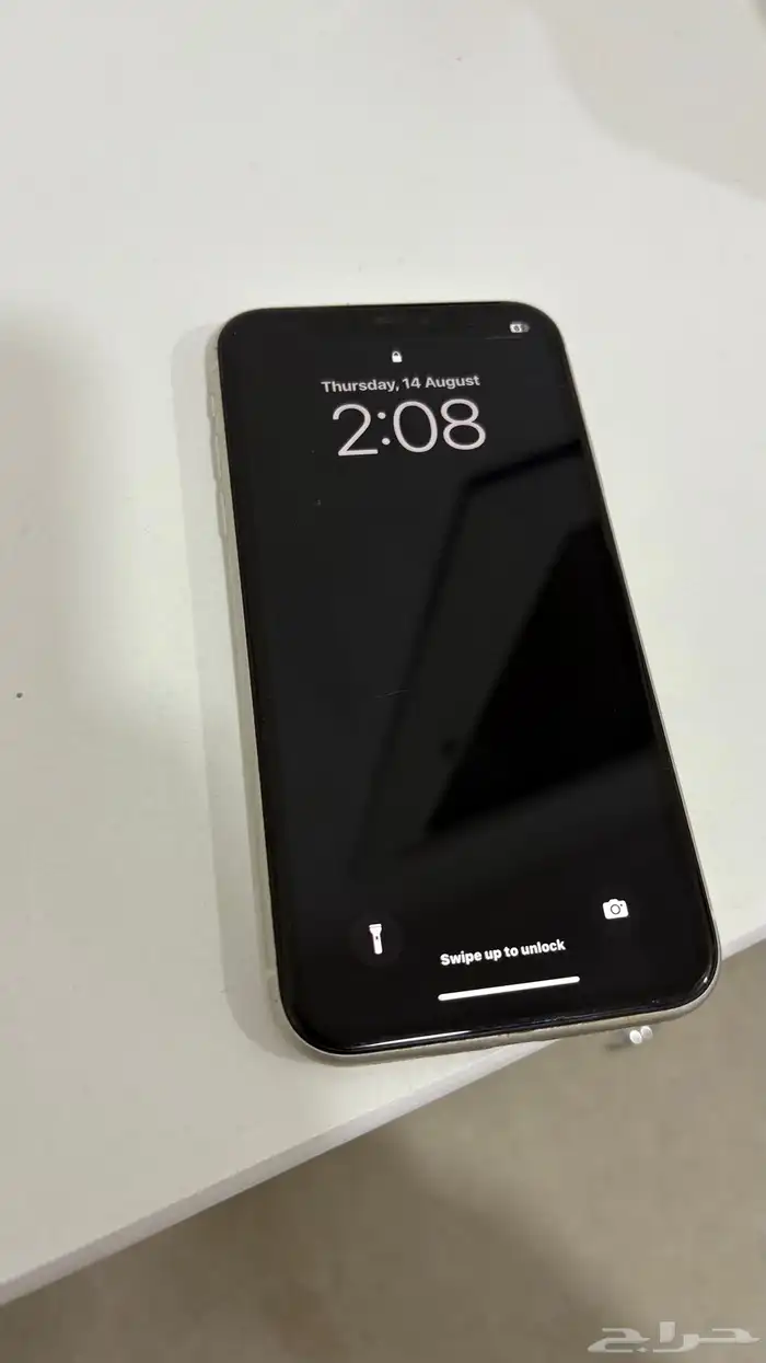 ايفون 11 ابيض 2
