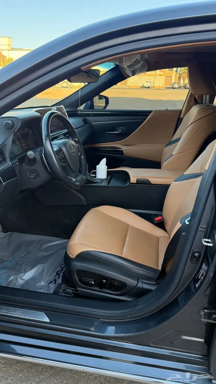 لكزز 2023 ES350 بحالة الوكاله 4