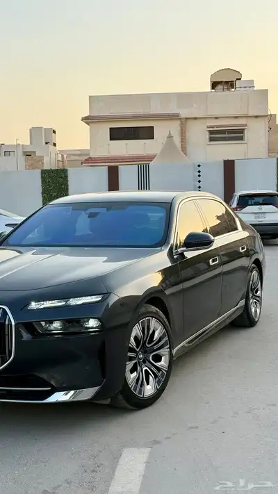 بس ام دبليو 735 رصاصي غامق 2023 ناغي index