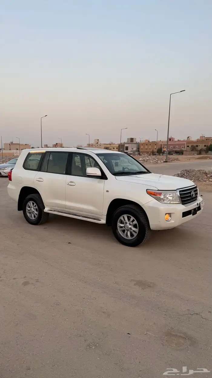 جيب لاندكروزر جي اكس ار 11