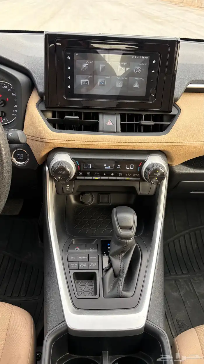 للبيع تايوتا RAV4 XLE 4WD 15