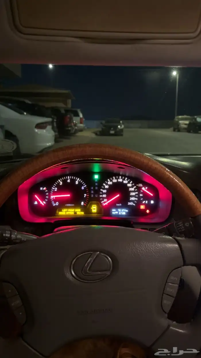 لكزس نضيف جدا 85