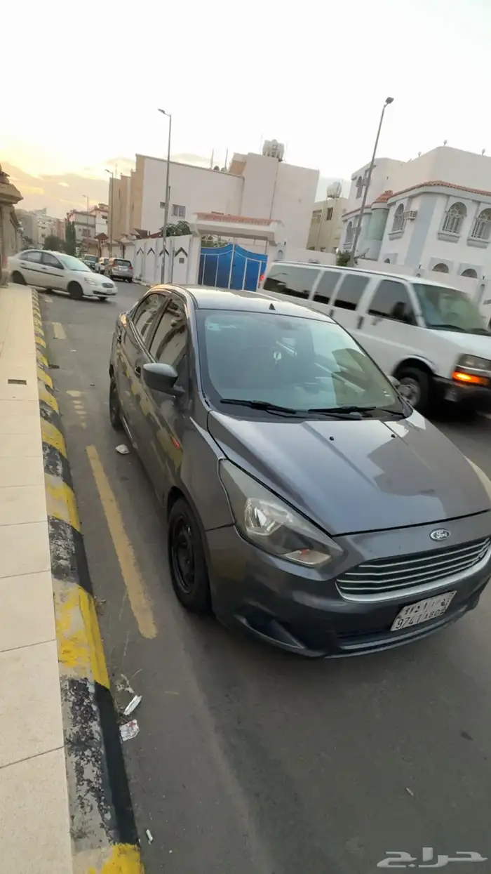 سيارة فورد فيجو 2016 0