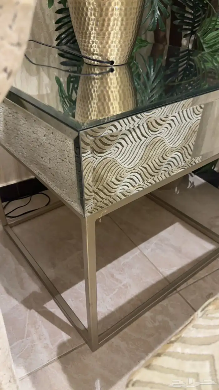 طاولات مرايات 1