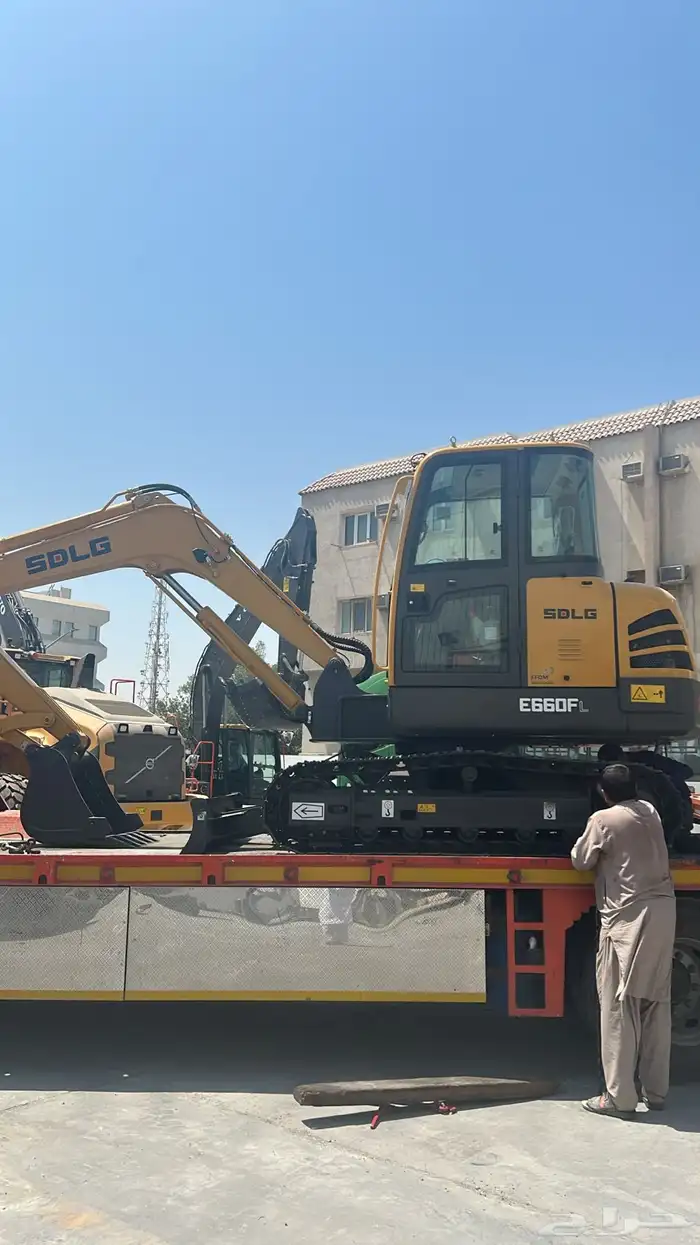 بوكلين صغير 6 طن للايجار 2