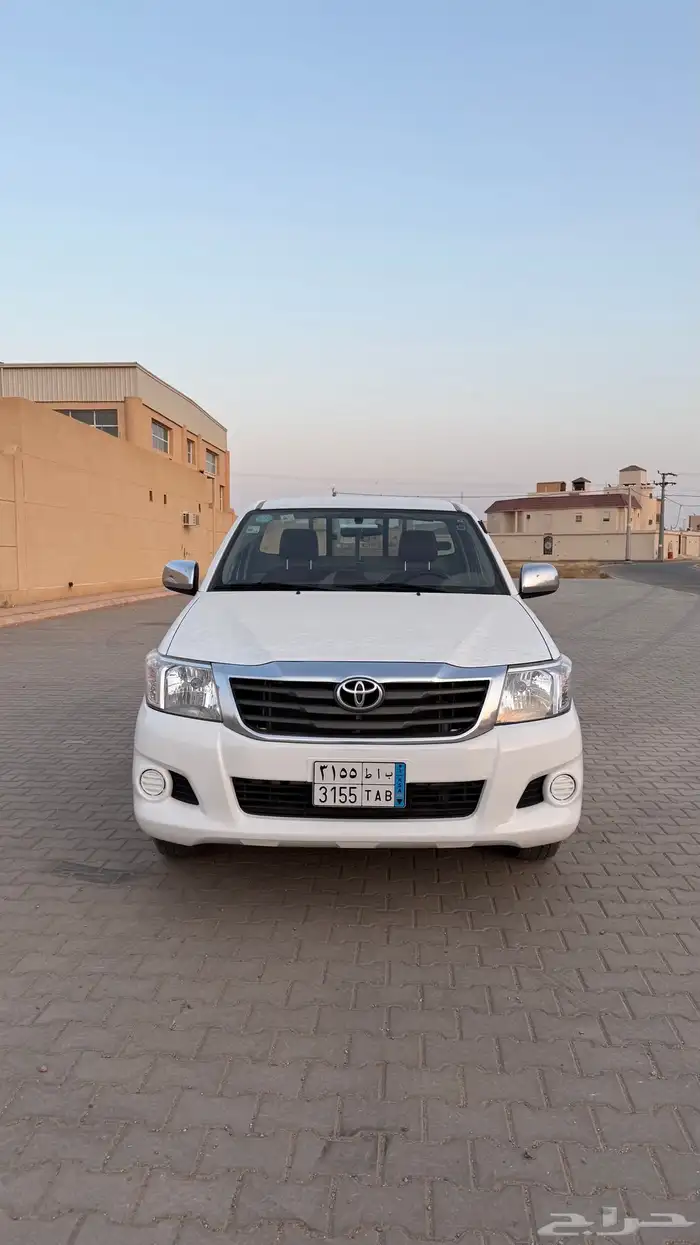 هايلوكس 2015 الدفعه الثانيه مخزنه شرط 0