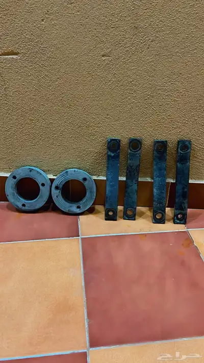 للبيع لعابات هايلكس وكعكات 0