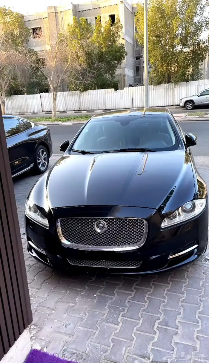 جاكوار xj L 2013 0