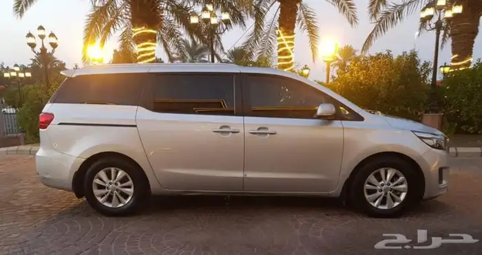 كيا كرنفال 2018 استاندر وكالة بدون جرام بوهيه حالة ممتازه 7