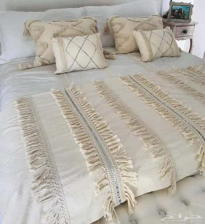 كلفه هدب مكرميه كنب سجاد ستاير عبايات جلابيات شالات 15