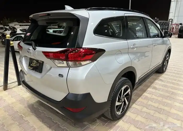 تويوتا راش موديل 2023 فل كامل نضيف جدا 21