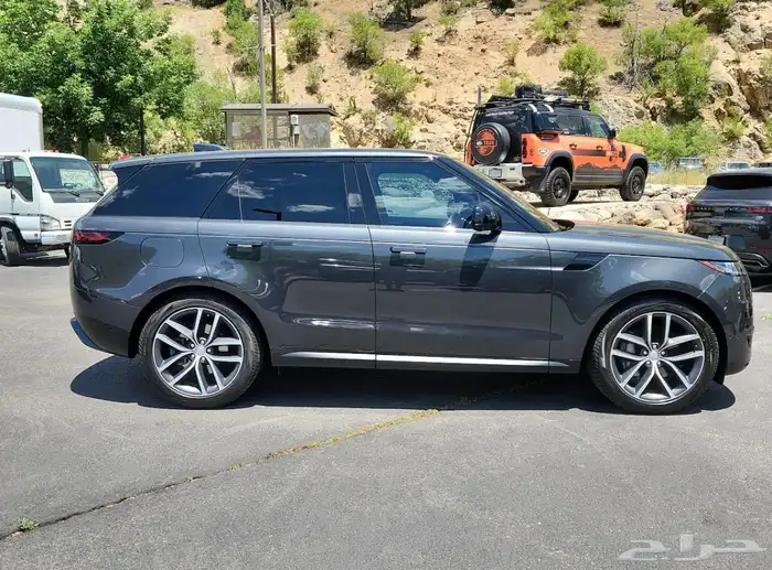 Range Rover Sport P360 SE 2023 ارخص سعر 3
