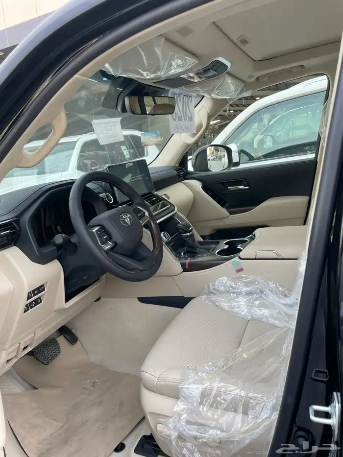جي اكس ار 2025 L4 بنزين سعودي متوفر لون ابيض _ اسود 13