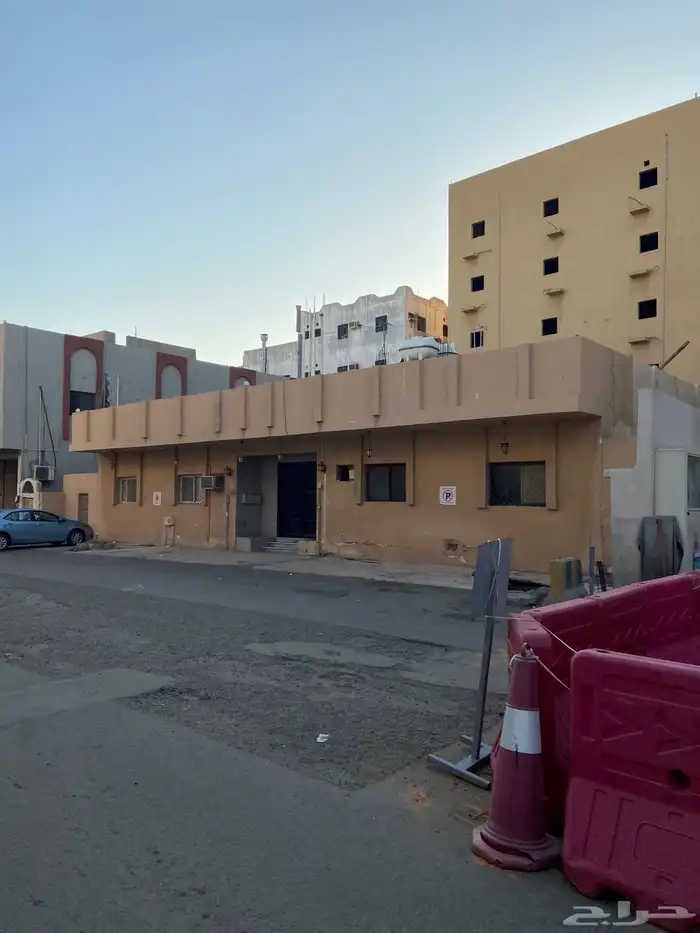 عمارة هدد بحي النزهة مساحة 780 م 0