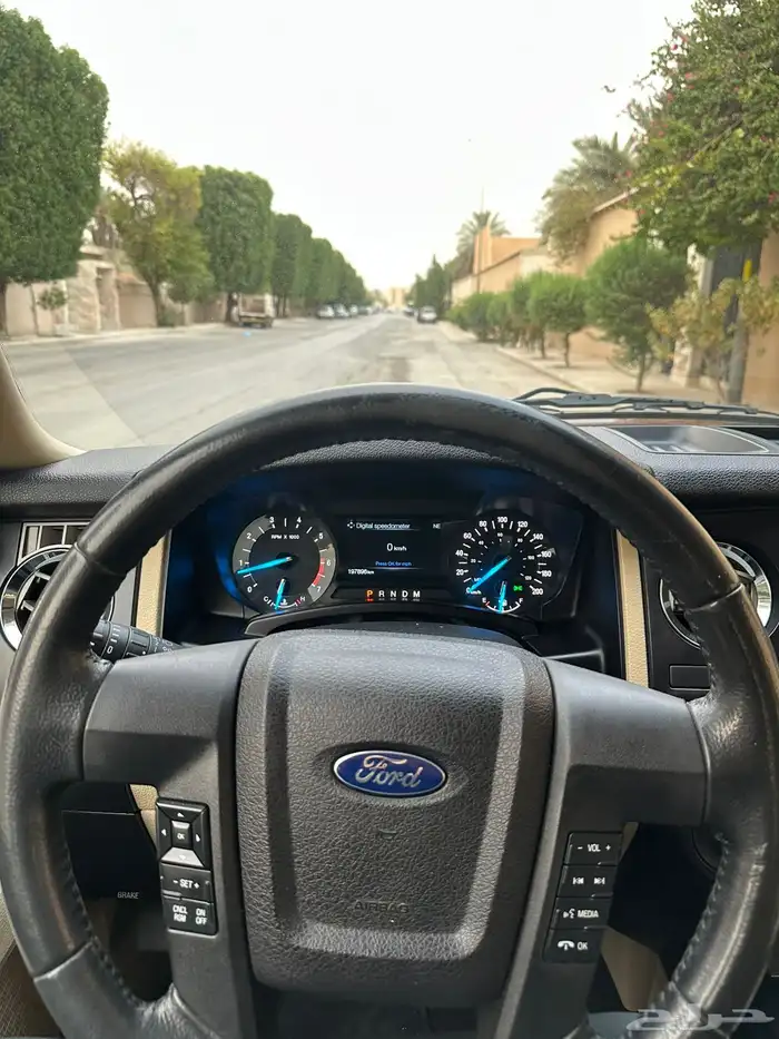 فورد اكسبديشن موديل 2016 دبل طويل نضيف جدا 6