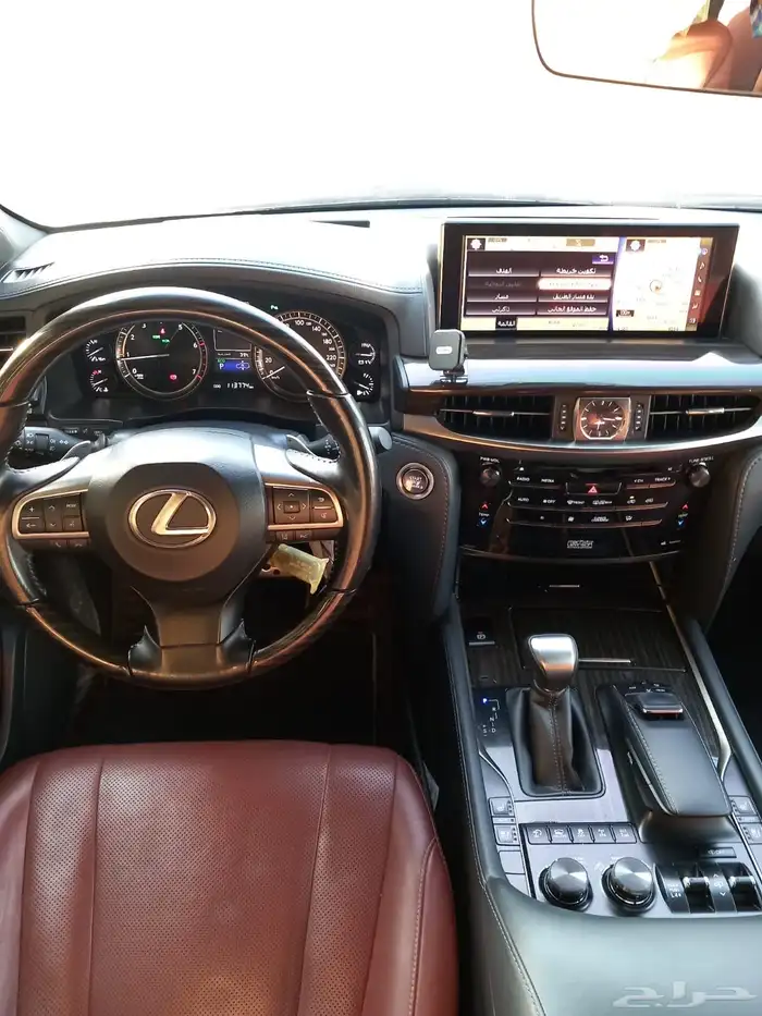 لكزس LX - 570 سبورت 2021 فل كامل 15