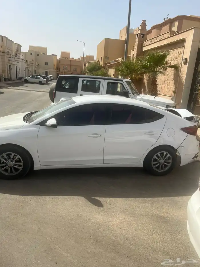 للبيع الانترا افانتي 2019 ديزل 6