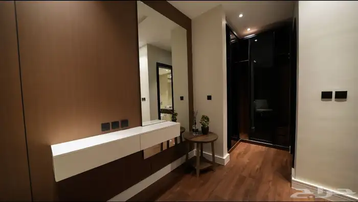 شقه للايجار حي النرجس 13