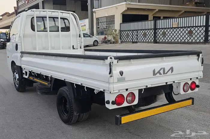 دينا كيا 2023 بينجو K4000 مستعمل   عداد قليل 5