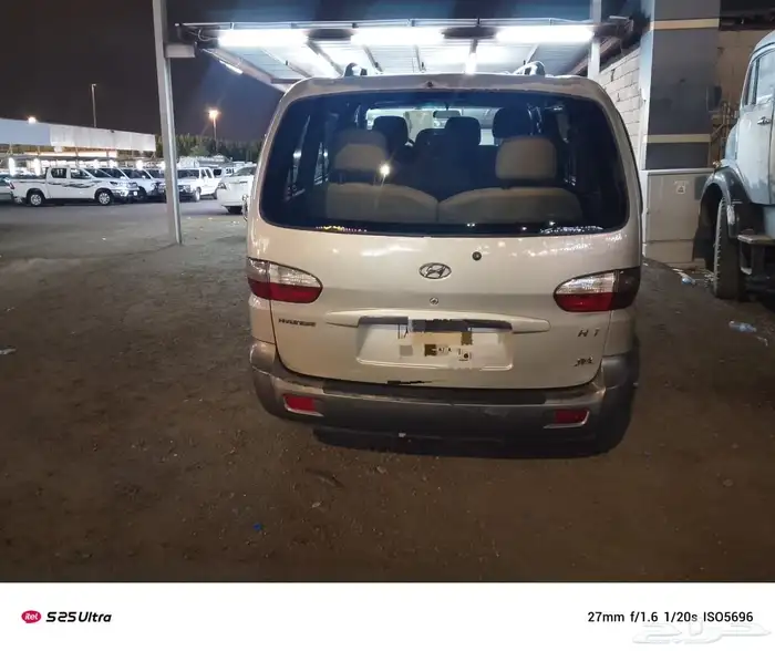 سياره هيونداي h1 2006 قير عادي ديزل   استماره وفحص جديد 0
