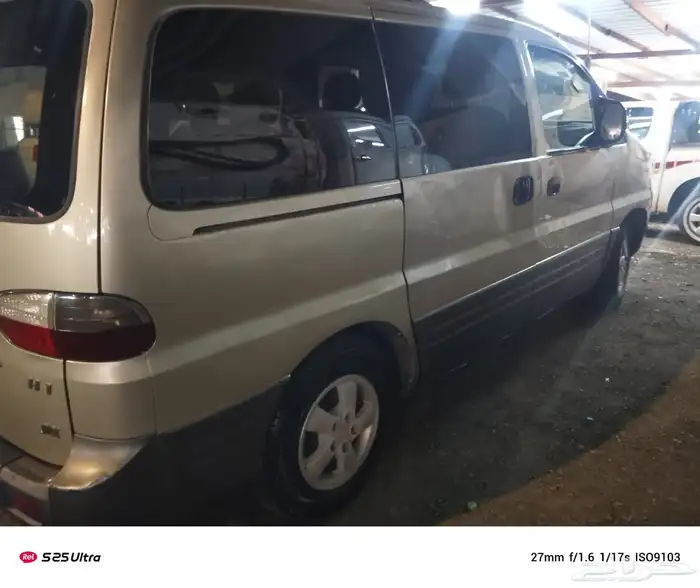 سياره هيونداي h1 2006 قير عادي ديزل   استماره وفحص جديد 3