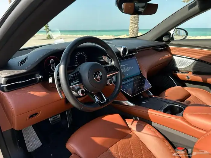 مازيراتي GranTurismo 2024 الجديده على الضمان 7