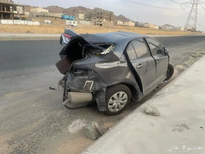 كرولا موديل 2023 مصدومه البيع لاعلى سومه 0