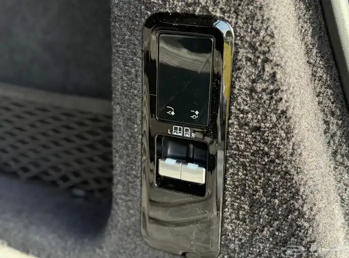 2024 رنج روفر سبورت HSE P400 بحالة شبه جديده وسعر مميز 12