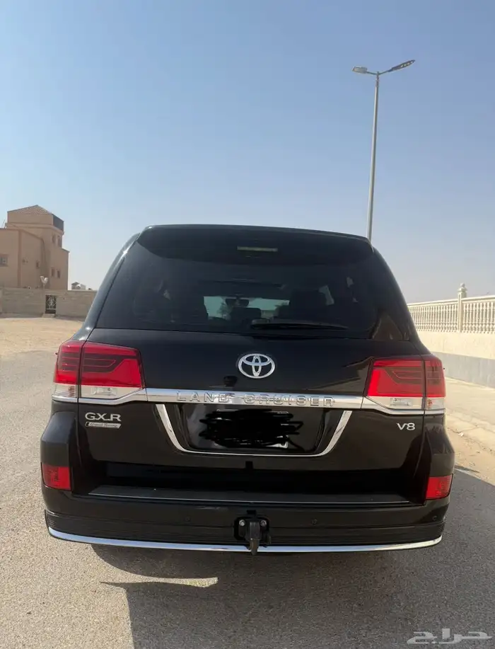 لاندكروزر قراند تورينق 6