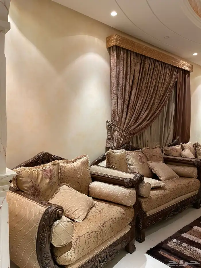 كنب كلاسيك 4