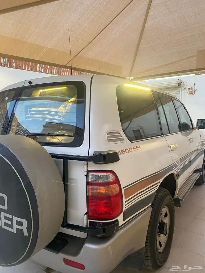 لاندكروزر مجهز 1