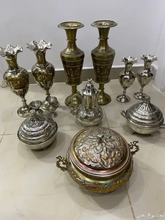 فازات كولنديه نحاس تراثية 0