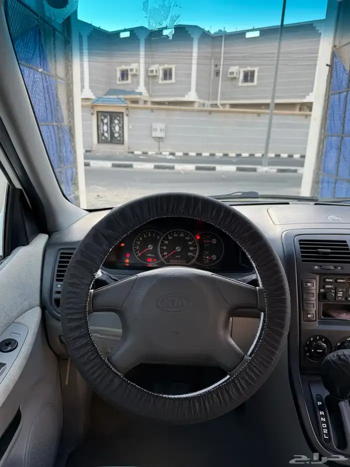 كيا كرنفال مخزن 6