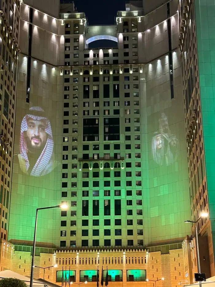 اليوم الوطني اضاءات ليازر كشافات لون اخضر مسارح صوتيات 44