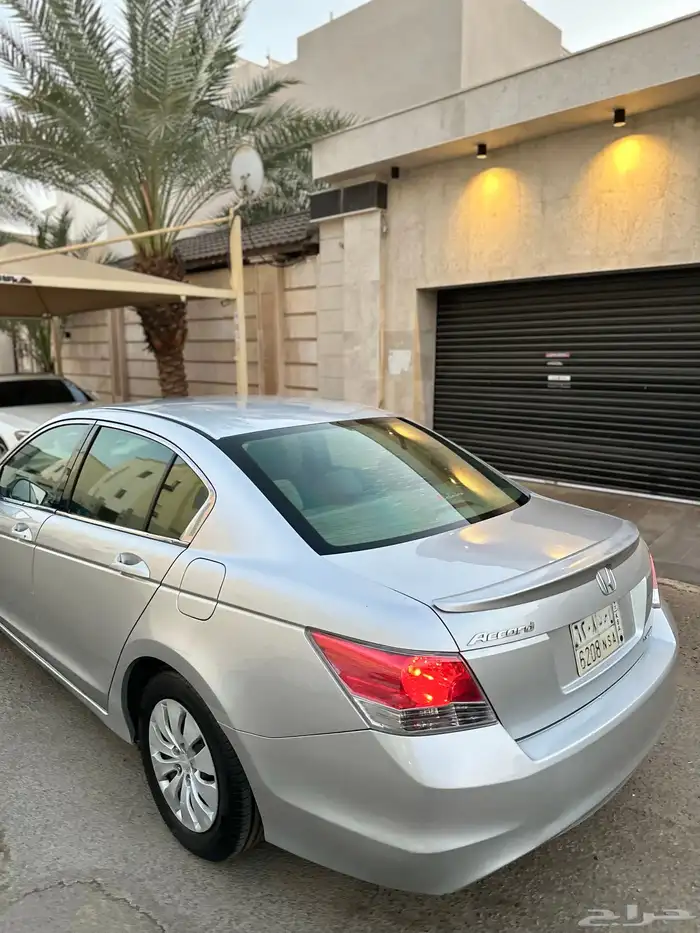 للبيع هوندا اكورد 11