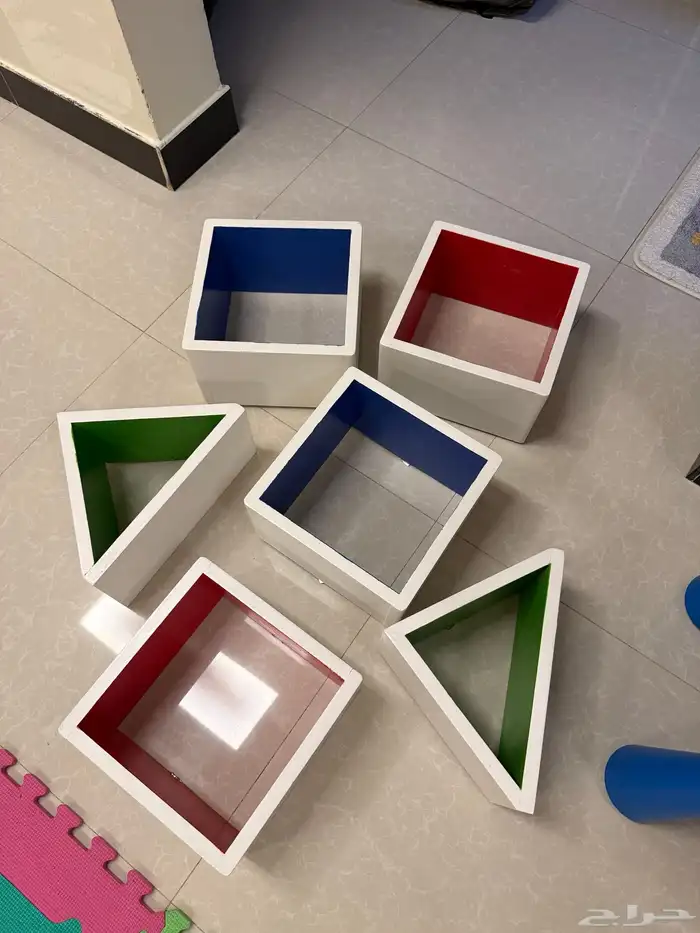 سرير شكل بيت بخشب قوي مع كنب حرف ال بنفس التصميم 7