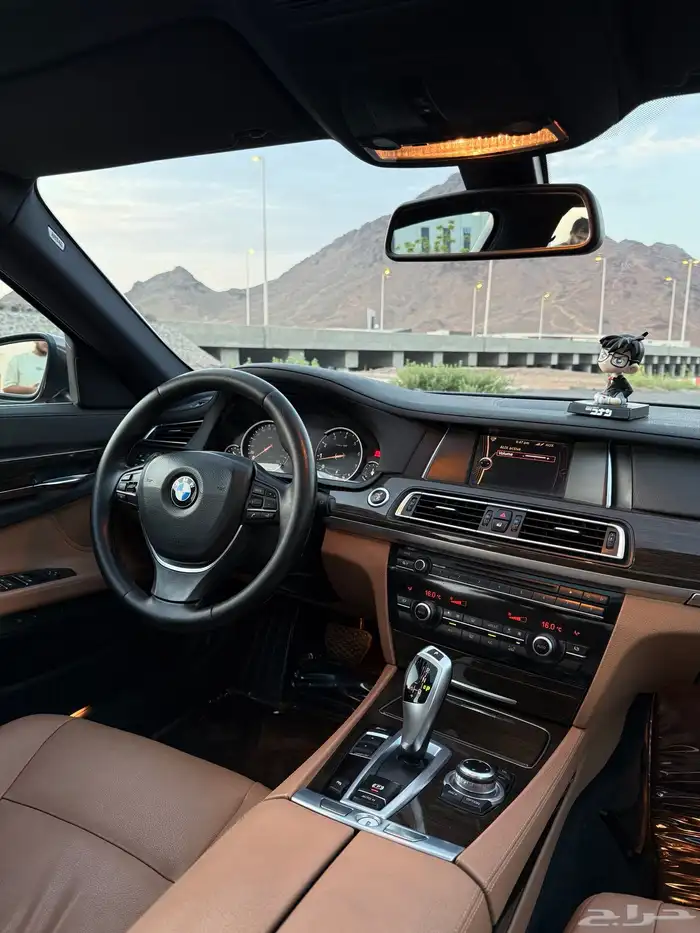 BMW 730LI عداد قليل 9