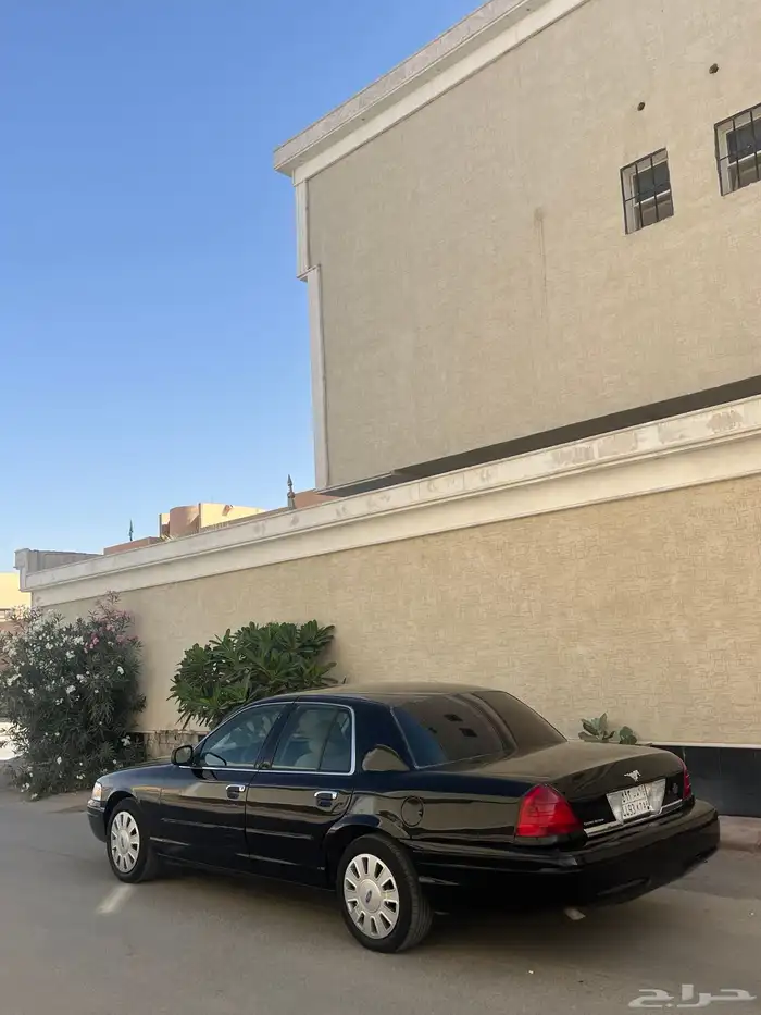 فورد فكتوريه2008 1