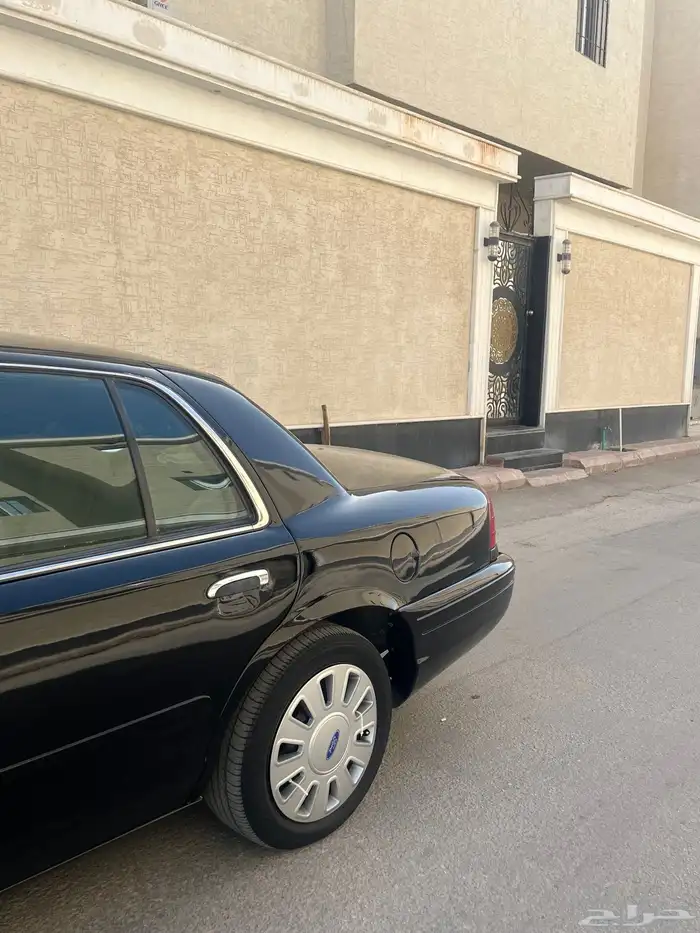فورد فكتوريه2008 4