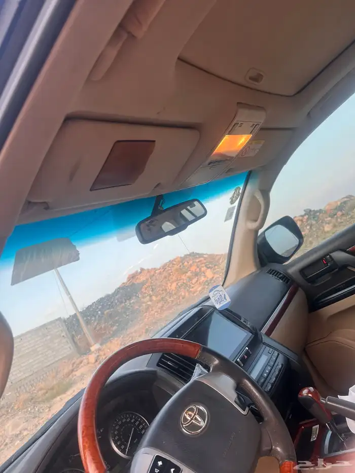 لاندكروزر موديل 13
