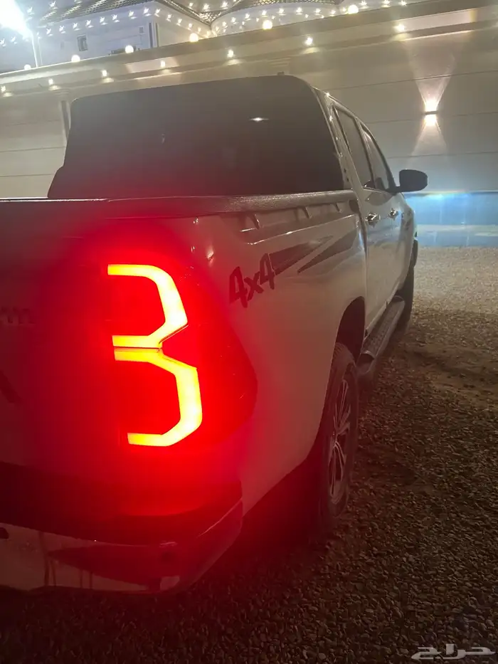 هايلوكس 22 ديزل فل كامل 2400 سغودي الموتر شرط استخدام شخص 5